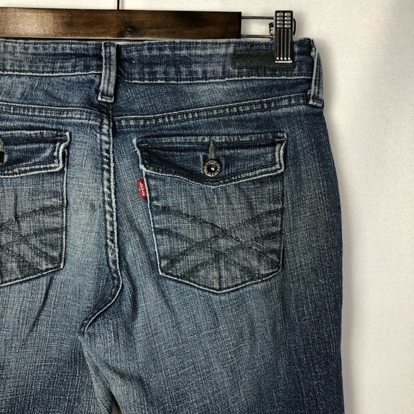 Levi's 545 Medium Wash Low Boot Cut Jeans 6 - Picture 7 of 8